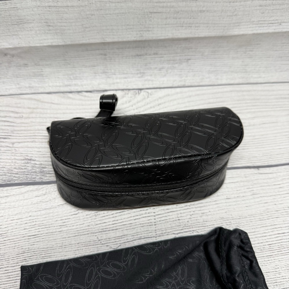 Black Oakley Sunglasses Case Faux Leather W/ Wrist Loop & Protective Pouch NEW - Picture 4 of 7